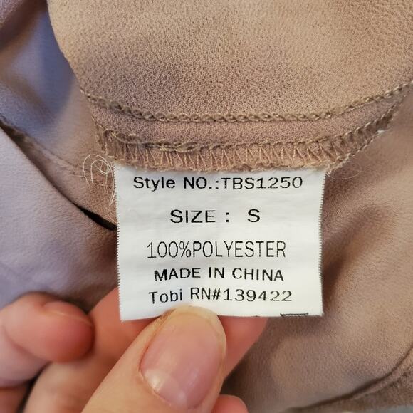 Tobi Pleated Blouse Mauve Taupe Small - Picture 7 of 8